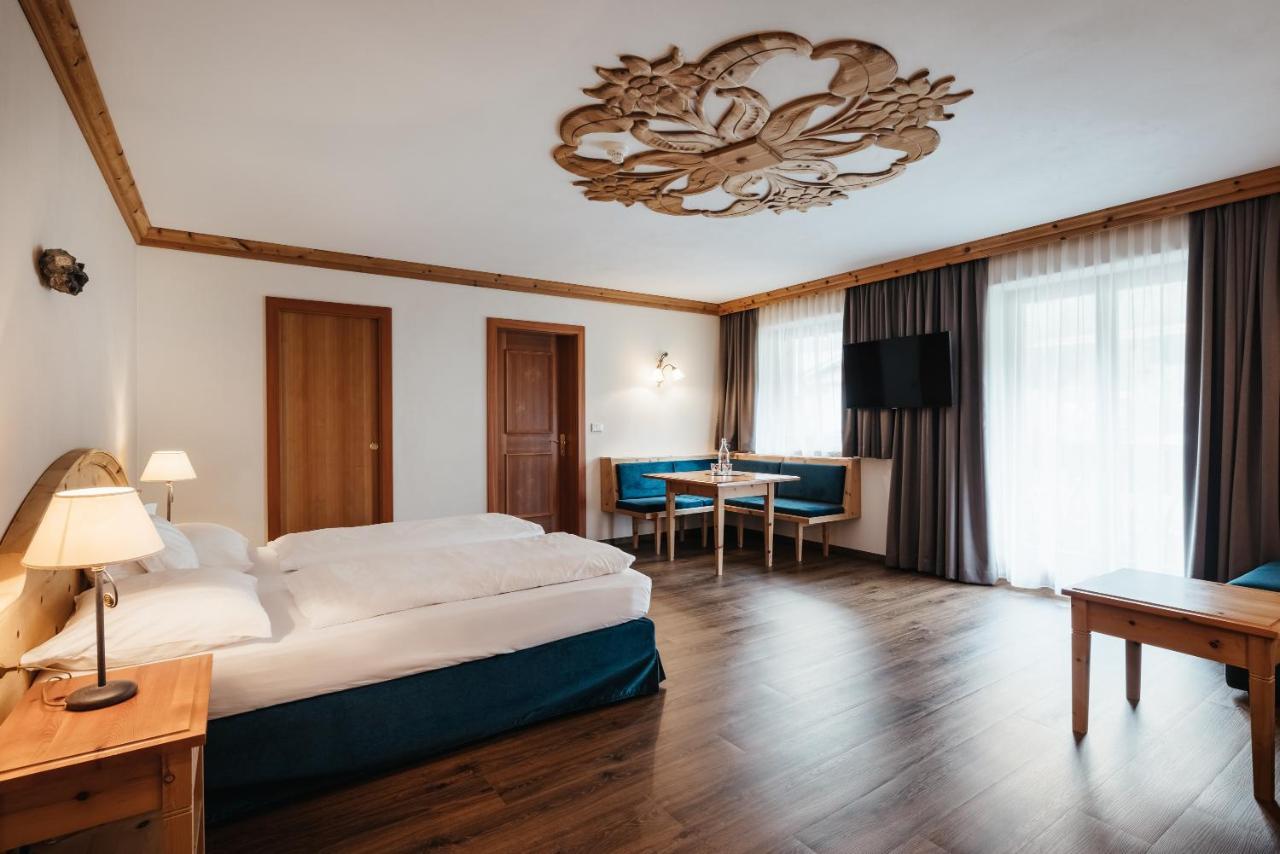 Kristallhotel Corona-Krone San Vigilio Di Marebbe Exterior foto